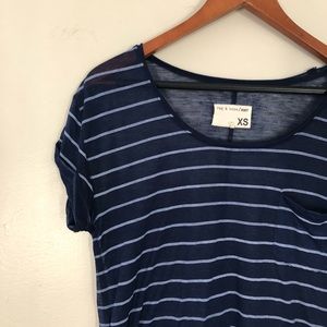 rag & bone v-neck raw hem pocket tee